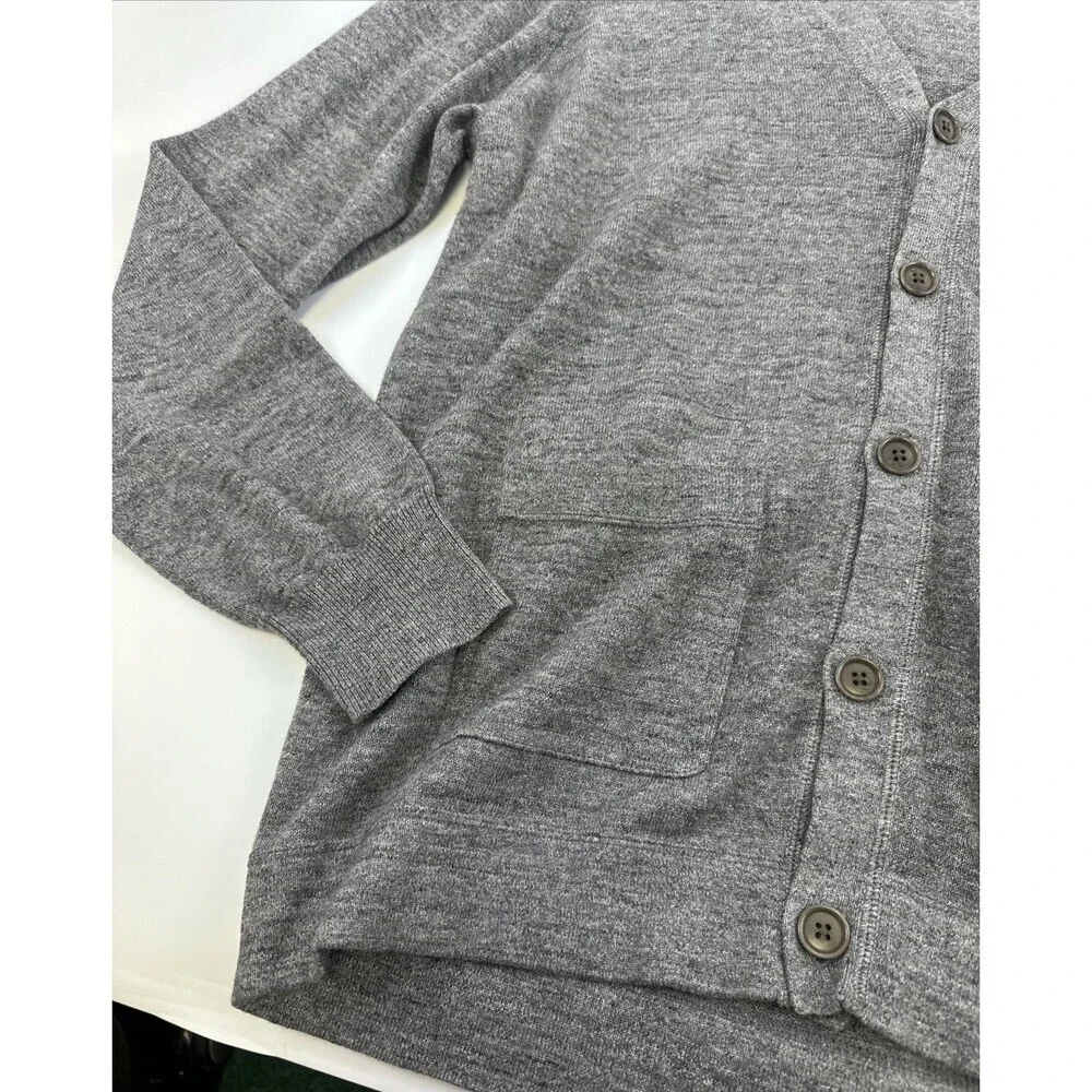 J Crew Boyfriend Cardigan Sweater Lightweight Gray Button V-Neck Patch Pockets L